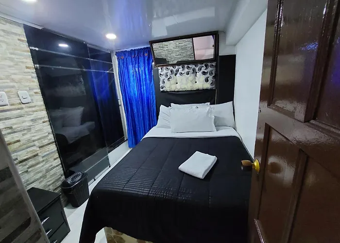 Hotel Punto 100